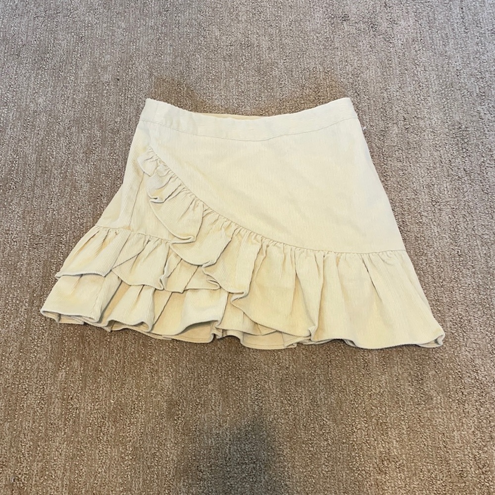NEW never worn before preppy trendy mini skirt